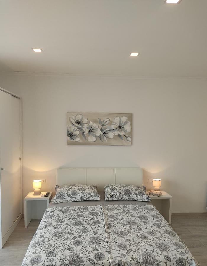 Villa Rossa 2 ทูแชพี ภายนอก รูปภาพ